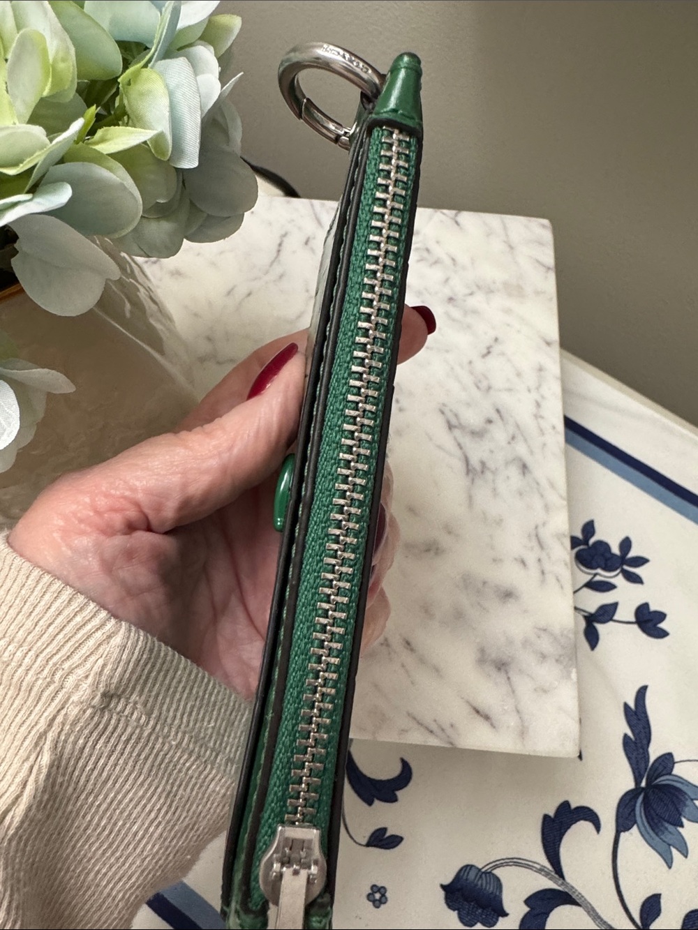 Coach Emerald Croc-Embossed Leather Card Wallet - Picture 5 of 9